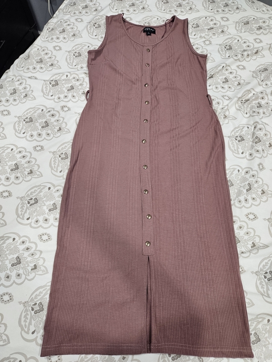 Say What? Dresses & Skirts - Say What? Mauve Ribbed Button-Front Midi Dress